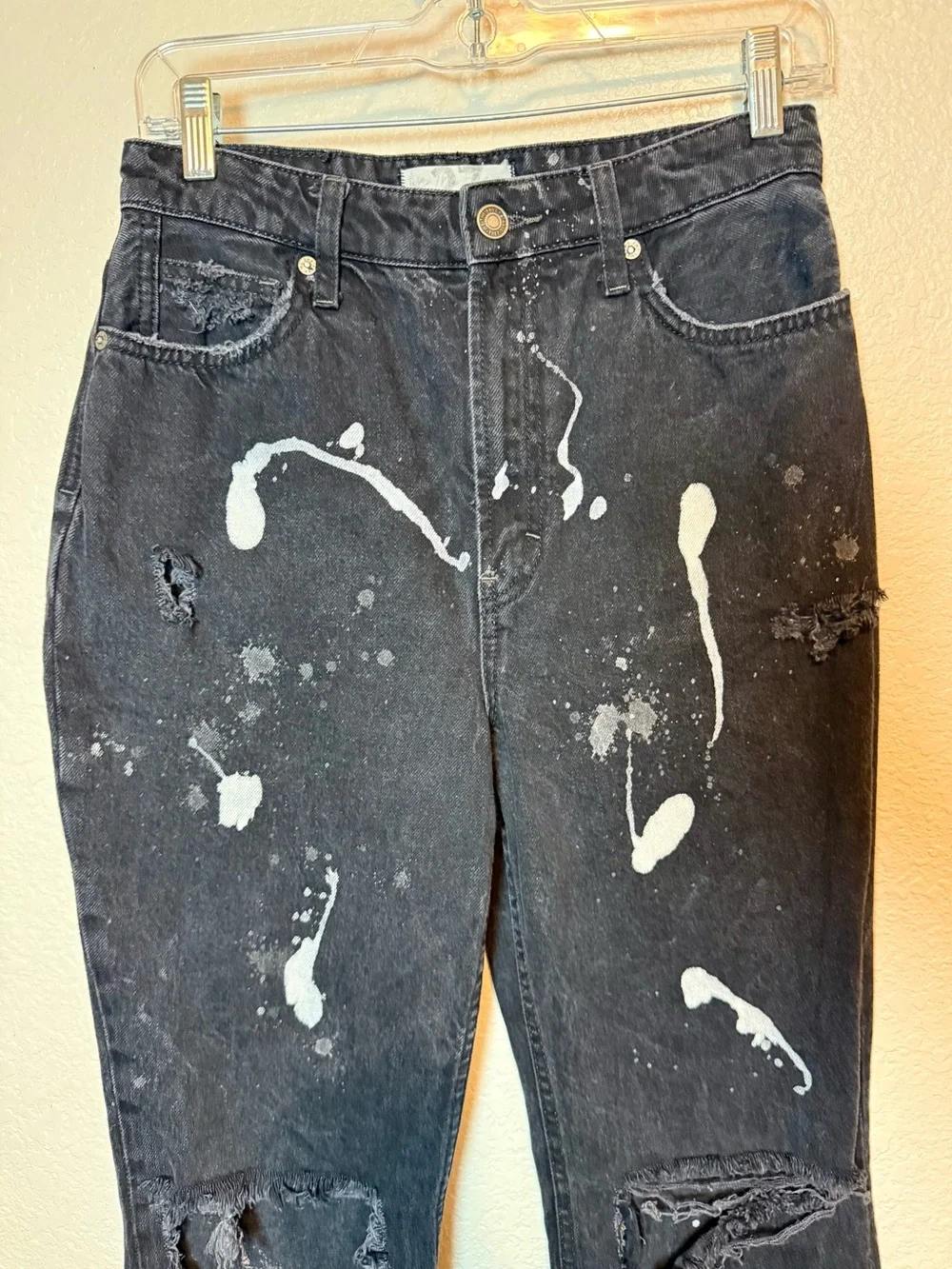 Free People We The Free Distressed Paint Splattered Black Jeans Size 27